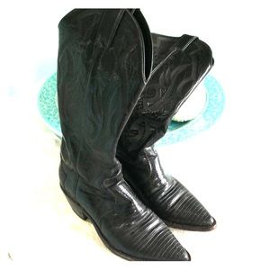 Justin Blk leather boots size5.. $25